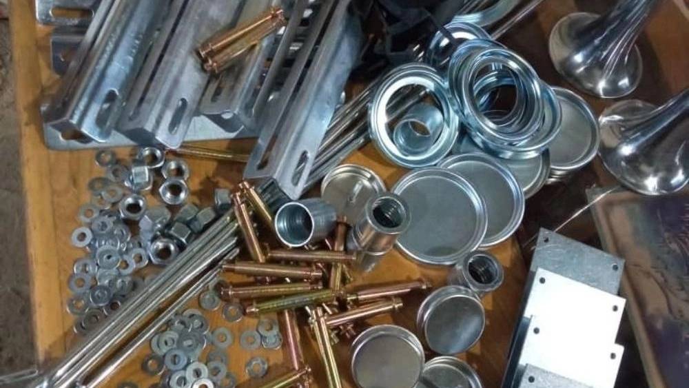 آبکاری آبگینه: برترین مرکز خدمات آبکاری نیکل کروم در اصفهان